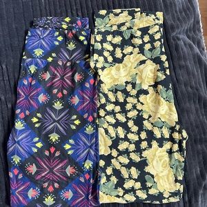 Lularoe one size pair of Leggings NWOT